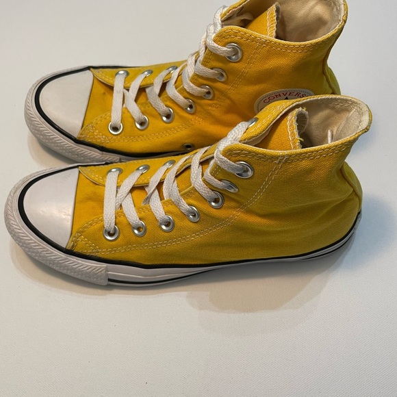 Converse Chuck Taylor   Size 4  Sneakers SB-AR - Picture 3 of 8